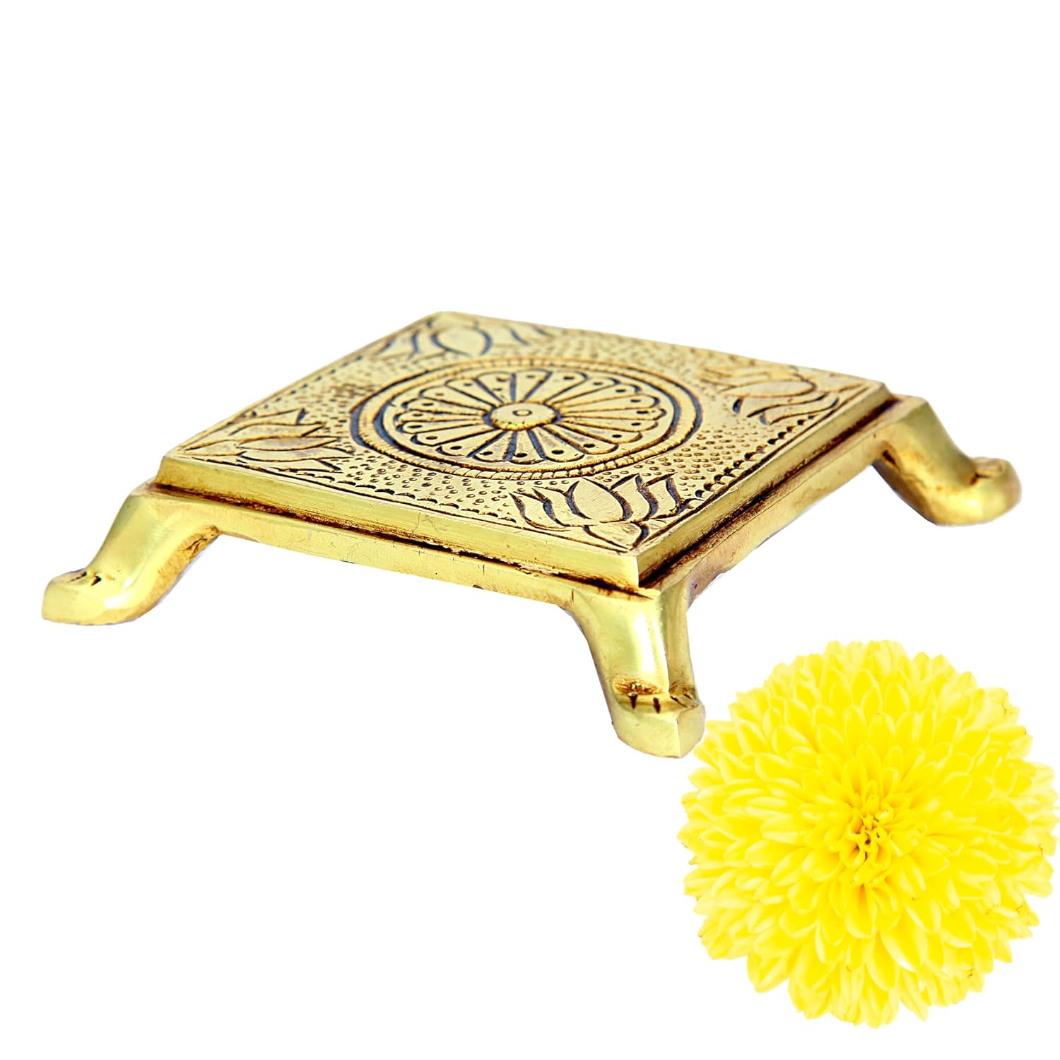 Divine Artz | Brass Pooja Chowki | Small Stand for God Idols | Brass Chowki for Puja, Brass, Gold Colour, 1 Piece (7.5 x 7.5 CM)