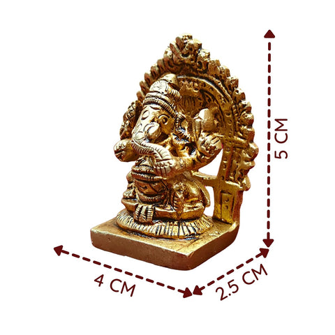 Divine Artz | Mini Ganesha Brass Idol with Arch | Ganesh Chaturthi Gifts | Ganesha Idol for Car Dashboard Brass, 5CM Height, Gold Colour - (1 Piece)