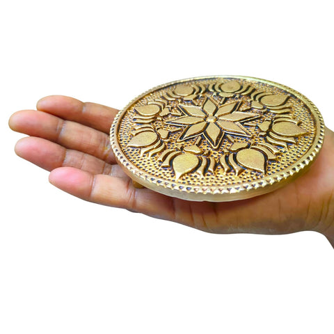 Divine Artz | Round Chowki | Pooja Chowki Round | Round Brass Chowki, Brass, Gold Colour, 1 Piece (9.5 CM Diameter)