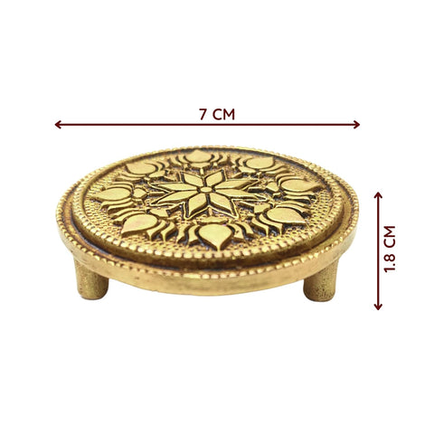 Divine Artz | Round Chowki | Pooja Chowki Round | Round Brass Chowki, Brass, Gold Colour, 1 Piece (7 CM Diameter)