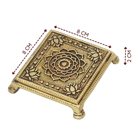 Divine Artz | Brass Pooja Chowki Square with Lotus Design | Sqaure Brass Chowki for Puja, Brass, Gold Colour, 1 Piece (1 Step Chowki)