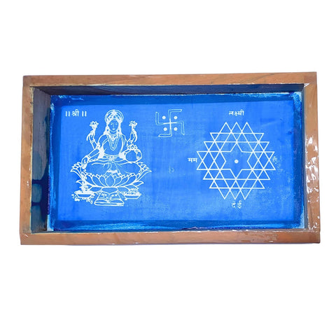 Divine Artz | Aishwarya Kolam with Lakshmi Rangoli Stencil Wooden, Rangoli Sacha Wooden, 1 Piece (9x5 Inches)