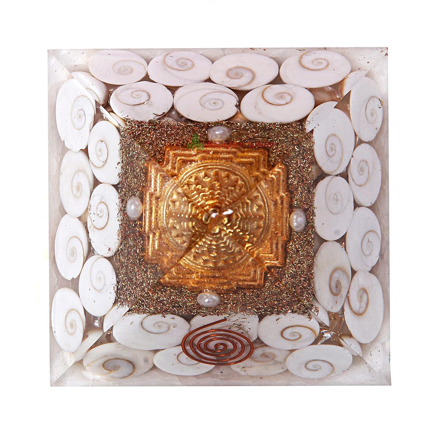 Divine Artz | Orgonite Pyramid with Mahameru Shree Yantra - Energy Generator Pyramid Vastu Pyramid Reiki Healing Pyramids & Feng Shui Pyramid (3 Inch Width X 2 Inch Height) 1 Piece