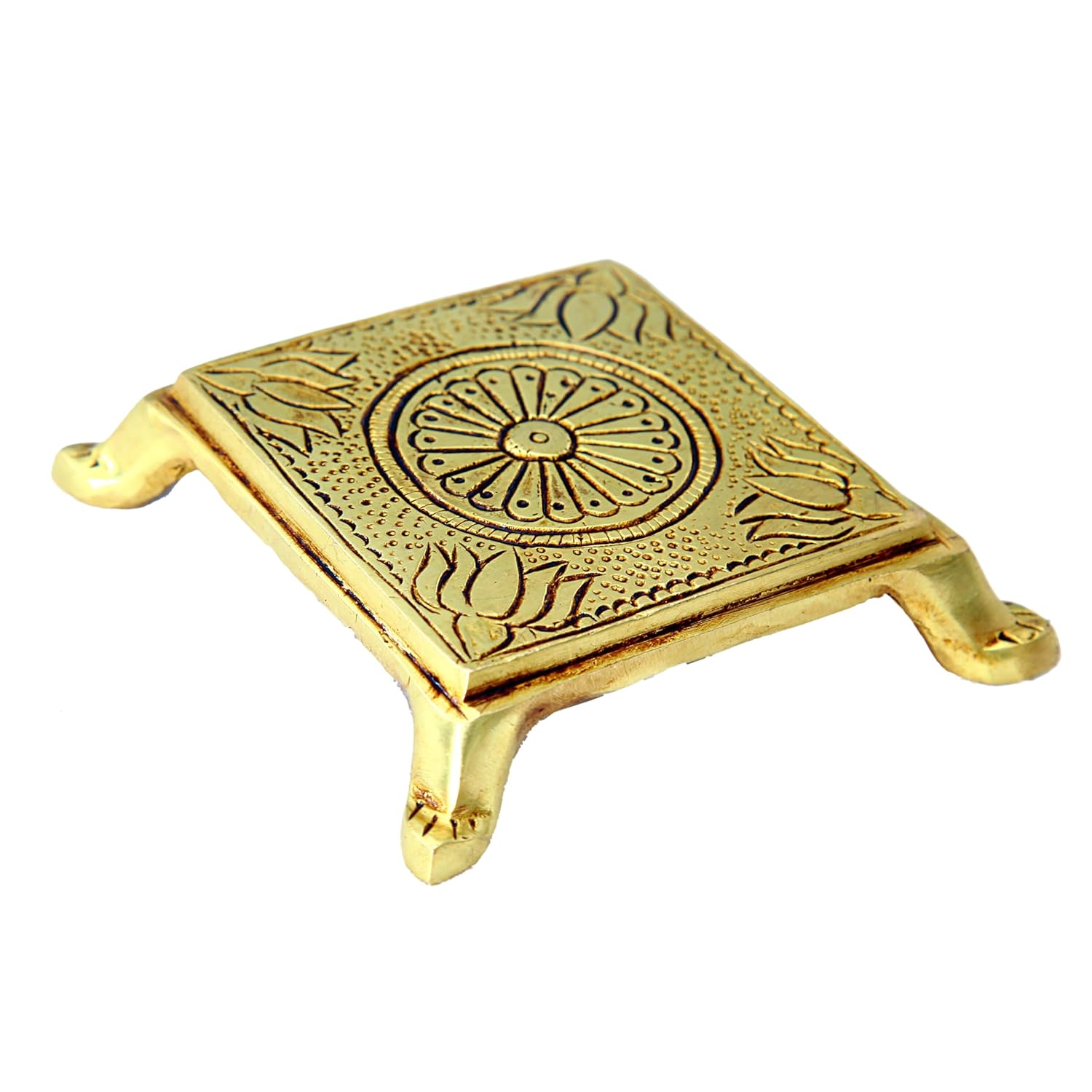 Divine Artz | Brass Pooja Chowki | Small Stand for God Idols | Brass Chowki for Puja, Brass, Gold Colour, 1 Piece (5 x 5 CM)